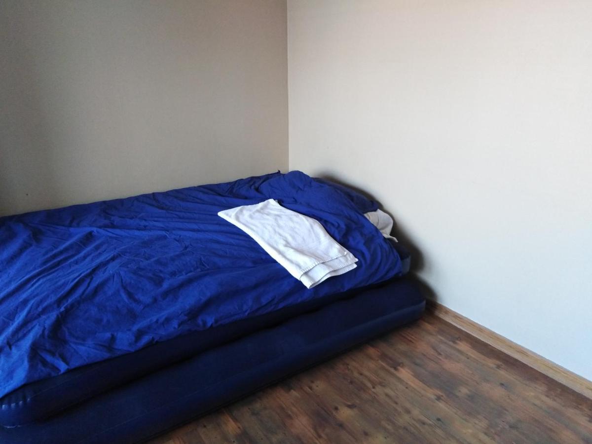 Large Room, Near Kista Galleria, 斯德哥尔摩 外观 照片
